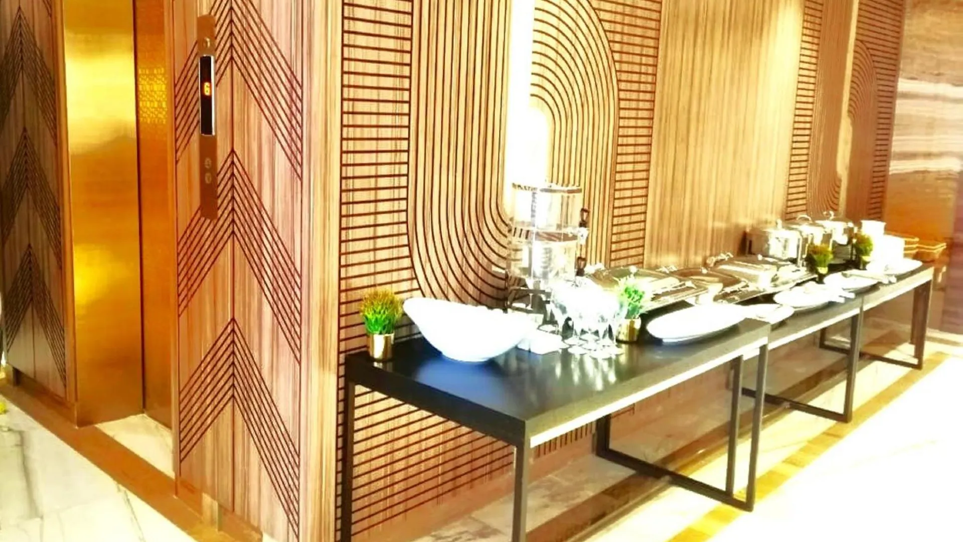 Quiet Jeddah Al Hamra Hotel